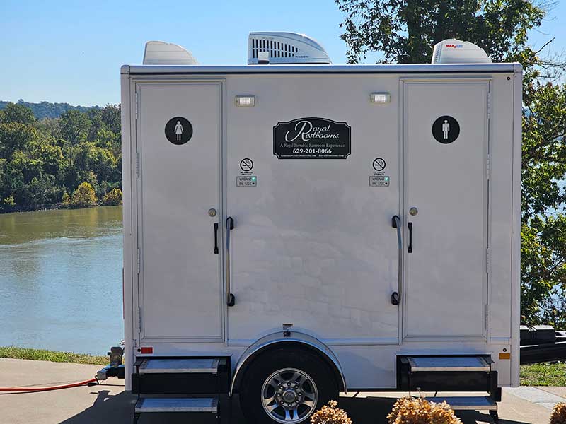 tennesee-royal-restrooms-WHO-WE-ARE-EXTERIER-PICTURE
